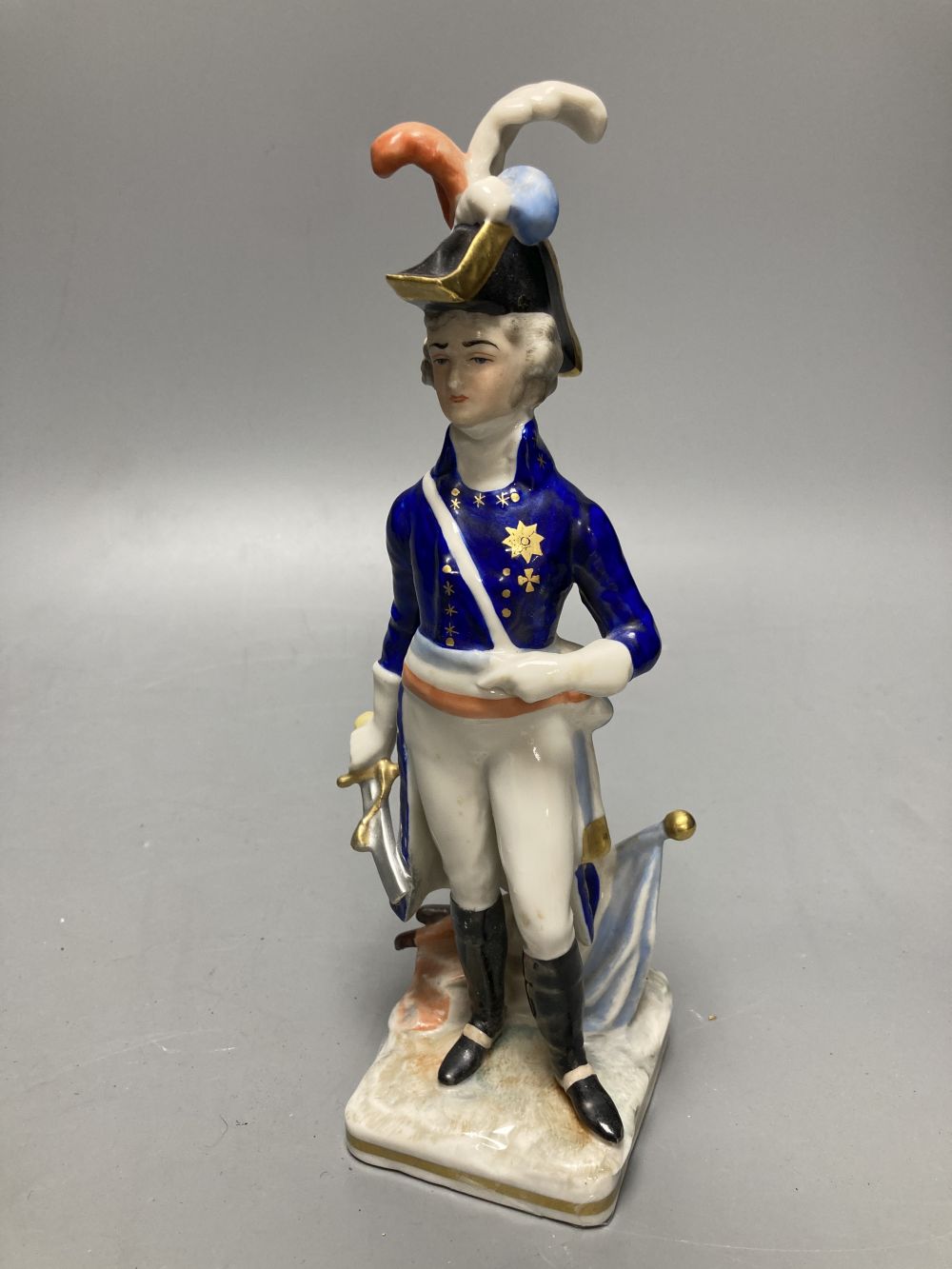 A pair of Naples figures of Napoleonic officers, height 22cm